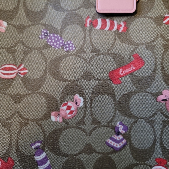 COACH * City Tote In Signature Canvas With Candy Print - Picture 6 of 11